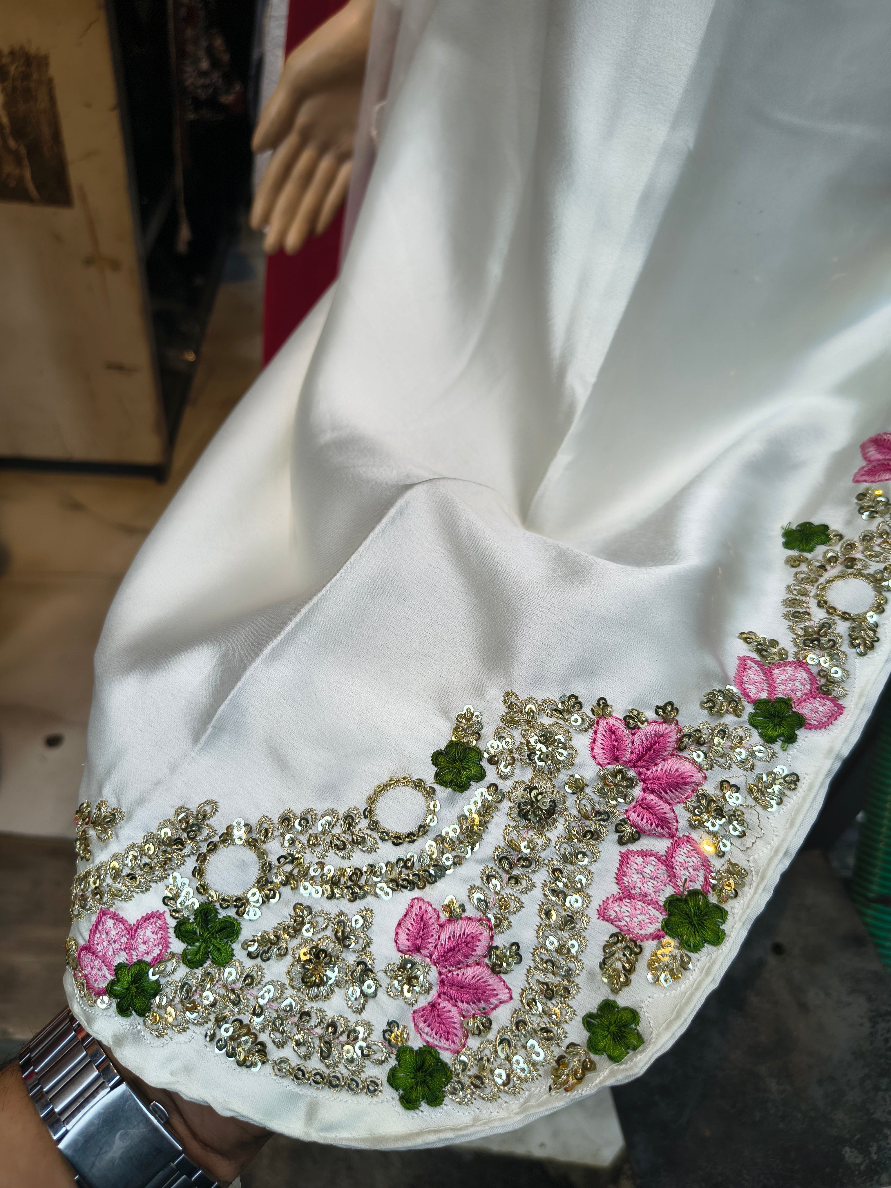 Viral Farshi  Suit (Floral Embroidery)
