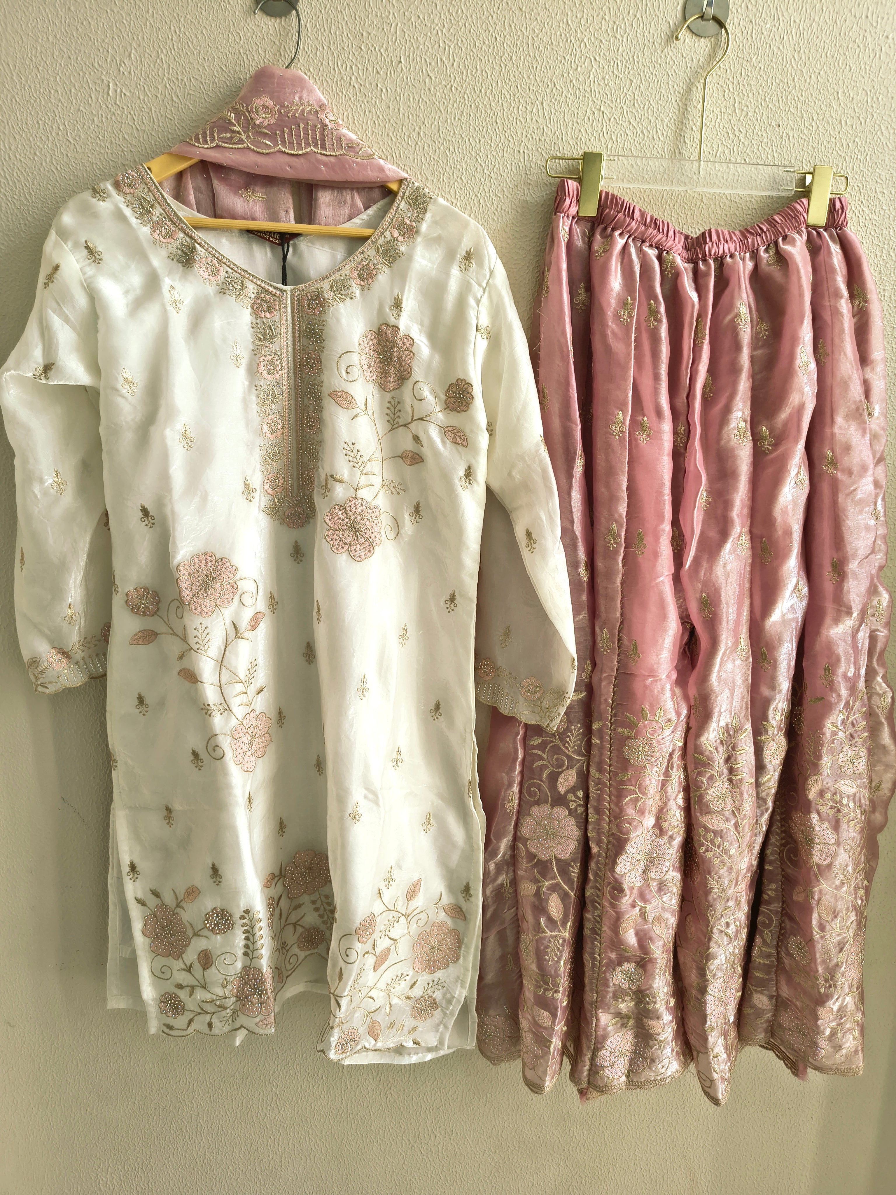 Pink Heavy Suit (Plazo)